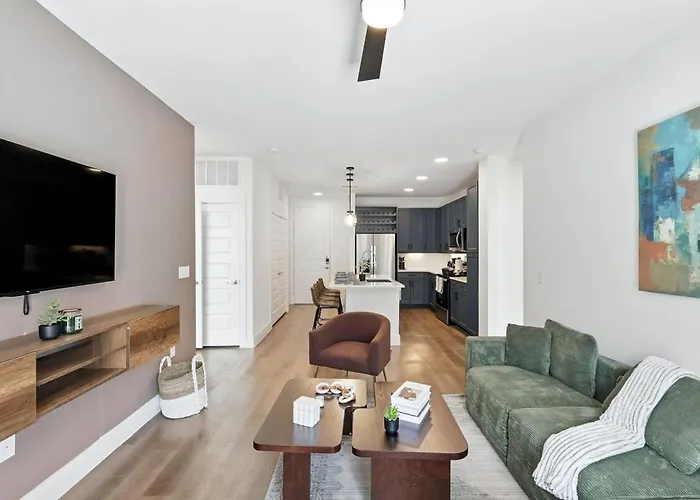 44 Chic 2b Condo, Pool And Gym, Near Stockyards Fort Worth