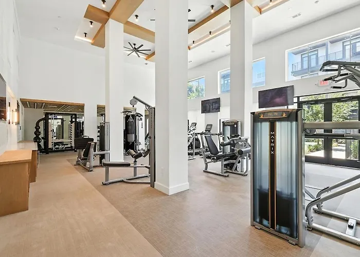 Apartamento 44 Chic 2b Condo, Pool And Gym, Near Stockyards *