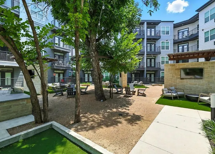 44 Chic 2b Condo, Pool And Gym, Near Stockyards * Fort Worth