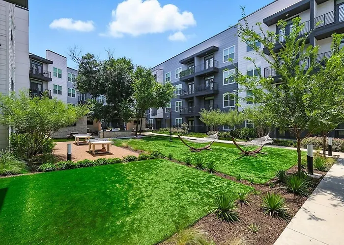 Apartamento 44 Chic 2b Condo, Pool And Gym, Near Stockyards Fort Worth